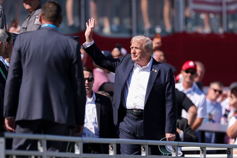 Крах економіки. Поворот Трампа щодо України