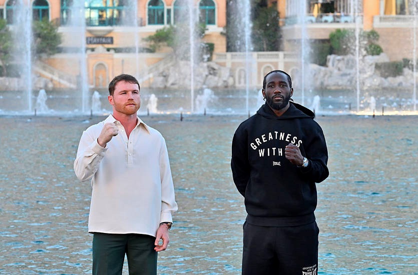 Новини спорту - Кроуфорд та Альварес прибули на арену поєдинку