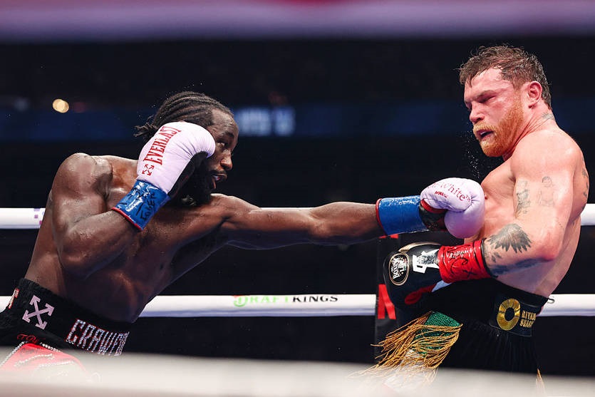 Новини спорту - Кроуфорд впевнено і красиво переміг Альвареса