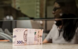 Новини України - Куди йдуть гроші українців - і чому бізнес змушений чекати кредитів