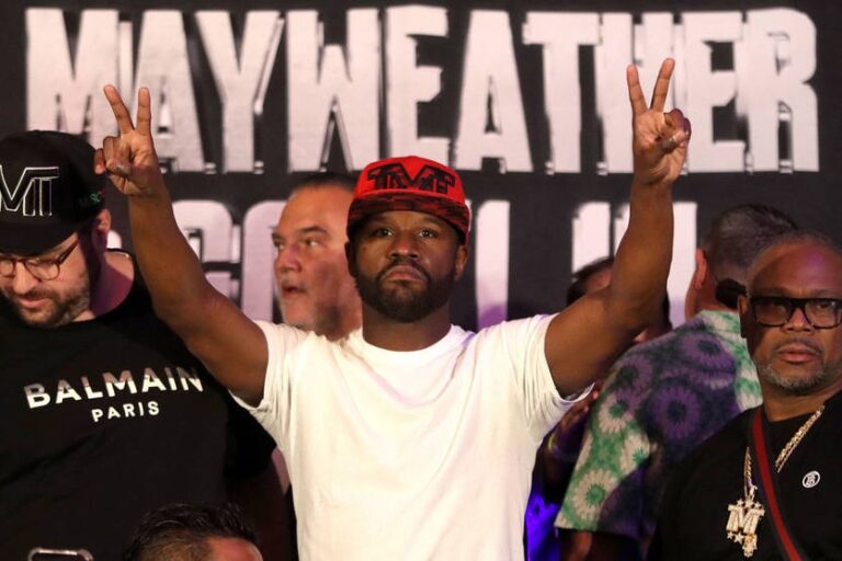 Мейвезер задумався про повернення у великий спорт