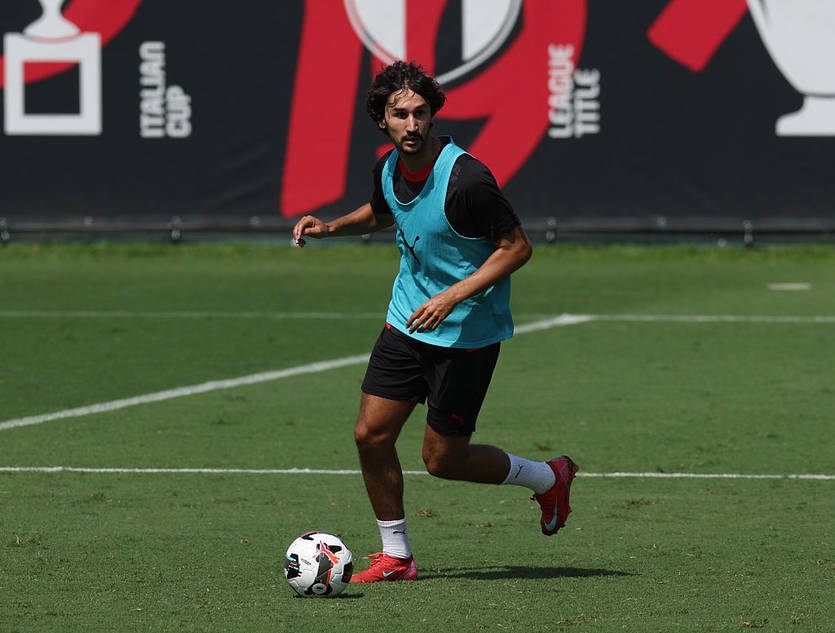 Новини спорту - Мілан готовий відпустити одного зі своїх гравців у саудівський клуб