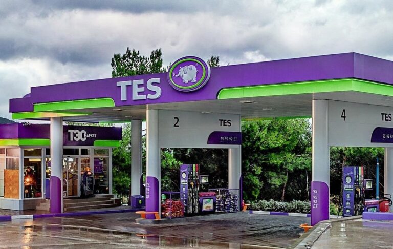 На кримських АЗС зникли всі марки бензину – ЗМІ