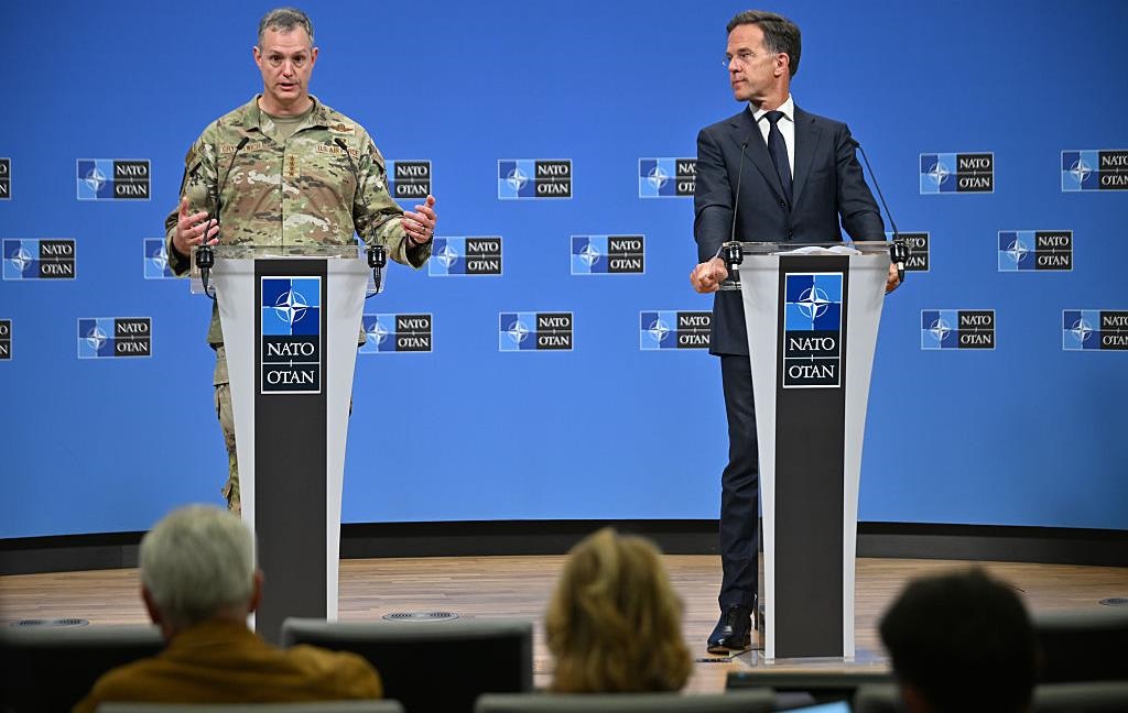 Новини світу - НАТО починає операцію Східний вартовий