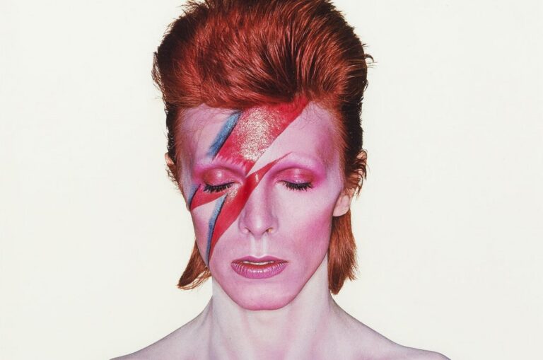 Обкладинку легендарного альбому Девіда Боуї продадуть на аукціоні