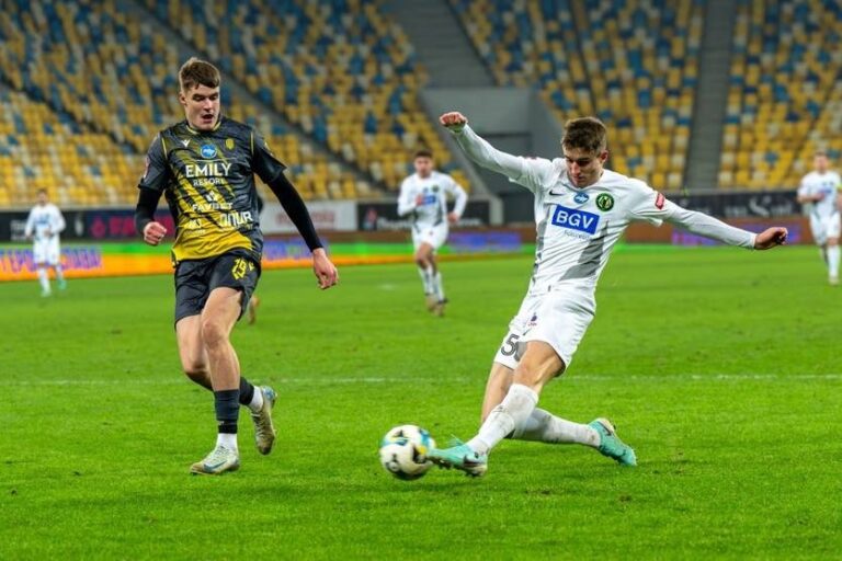 Полісся дало слабину: поєдинок з Рухом програно в боротьбі за Кубок України