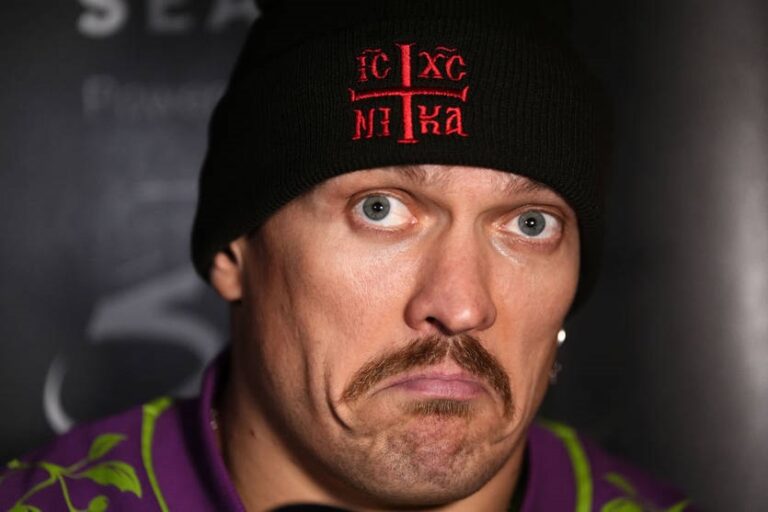 Промоутер Паркера натякнув, що Усик уникає бою