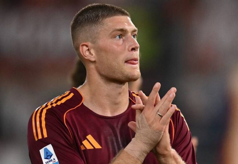 Рома визначилася щодо участі Довбика в матчах Ліги Європи