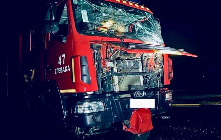 Росія атакувала рятувальників на місці попереднього “прильоту” на Київщині
