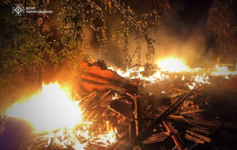 Росіяни атакували рятувальників в Ніжині, є жертви