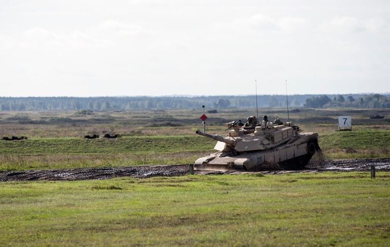 Румунія планує придбати в США сотні танків Abrams