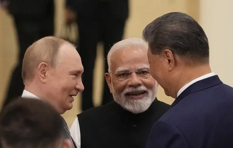 Без категорії - ШОС і парад: як Китай кидає виклик США