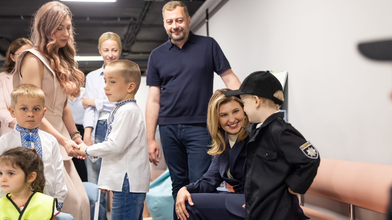 Перша леді України разом із командою Фундації відвідала укриття та Школу Супергероїв на Чернігівщині