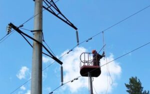 Новини України - У Лозовій на Харківщині повністю відновили електропостачання