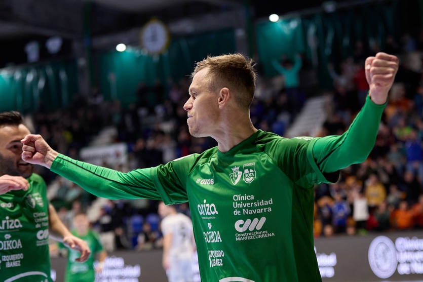 Новини спорту - Український футзаліст забив гол у ворота Барселони