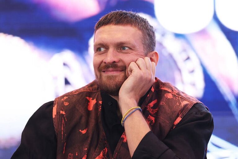 Усик після поєдинку Кроуфорда з Канело відзначив неймовірність цього бою