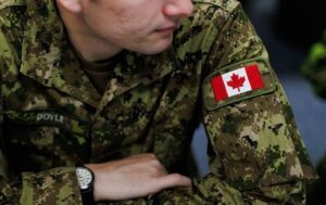 Новини світу - В Латвії зник безвісти канадський військовий