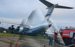 Новини світу - В Росії Іл-76 здійснив аварійну посадку - соцмережі