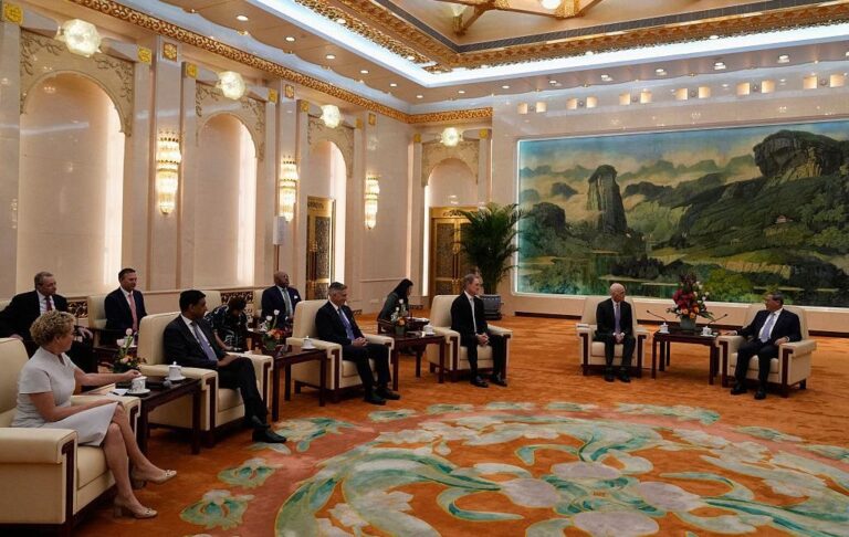 Вперше з 2019 року: делегація Конгресу США приїхала в Китай