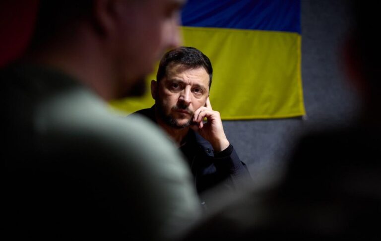 Зафіксовано, ймовірно, угорські дрони – Зеленський