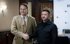 Новини України - Зеленський зустрівся з главою МЗС Польщі на тлі атаки дронів РФ