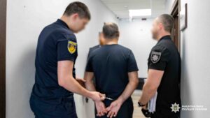 Новини України - Знешкоджено хакерів, які інфікували вірусами мережі світових компаній