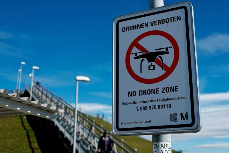 Аеропорт Мюнхена закрили через невідомі дрони