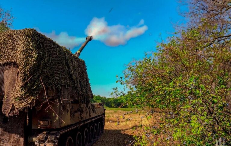 Армія РФ тисне на 11 напрямках – Генштаб