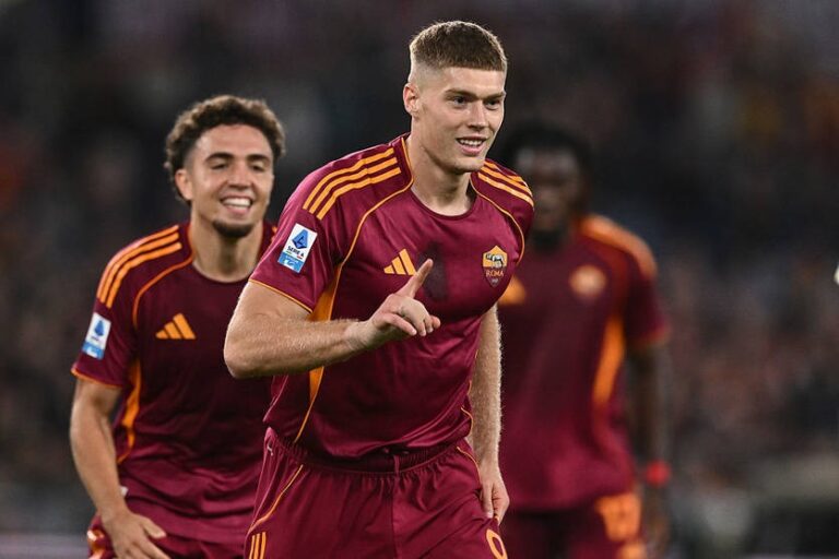 Довбик може змінити клуб і перейти до лідера Серії А – ЗМІ