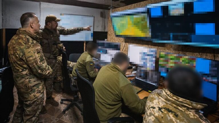 Фронт кипить. РФ відновила відому тактику штурмів