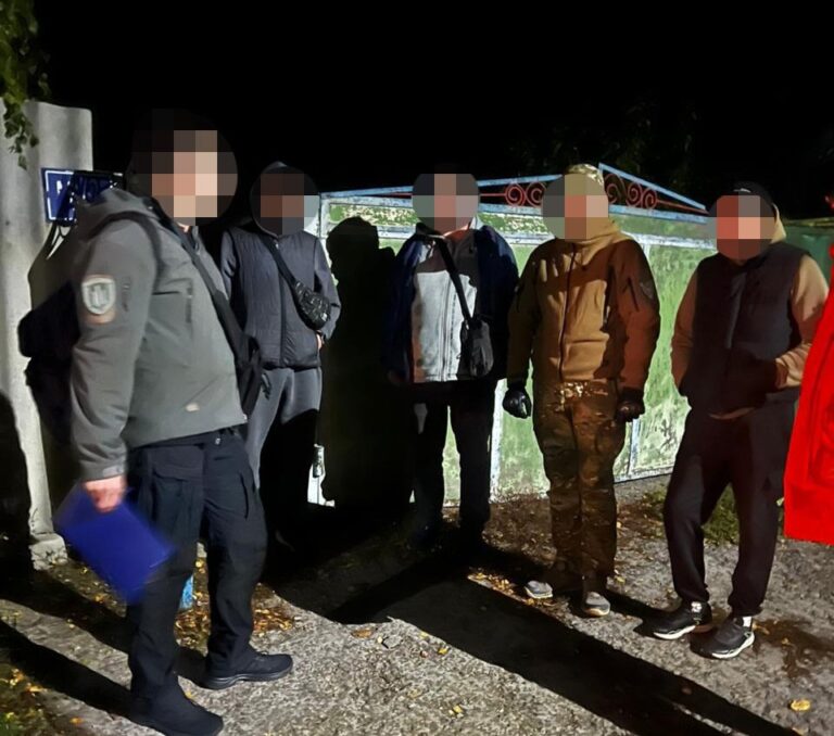 Харківські військові збували пальне з частини