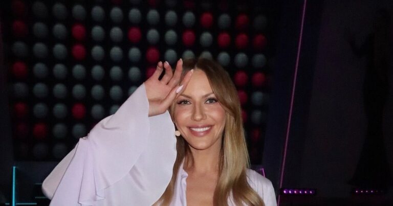 Леся Нікітюк розповіла, як поєднує материнство з роботою на телебаченні