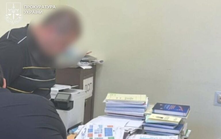 На Буковині викрили посадовців вишів, які продавали місця в аспірантуру