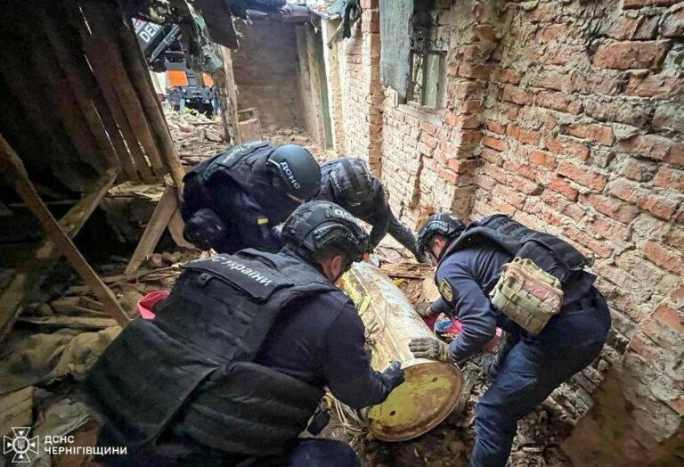 На Чернігівщині знешкодили бойову частину Іскандер-К