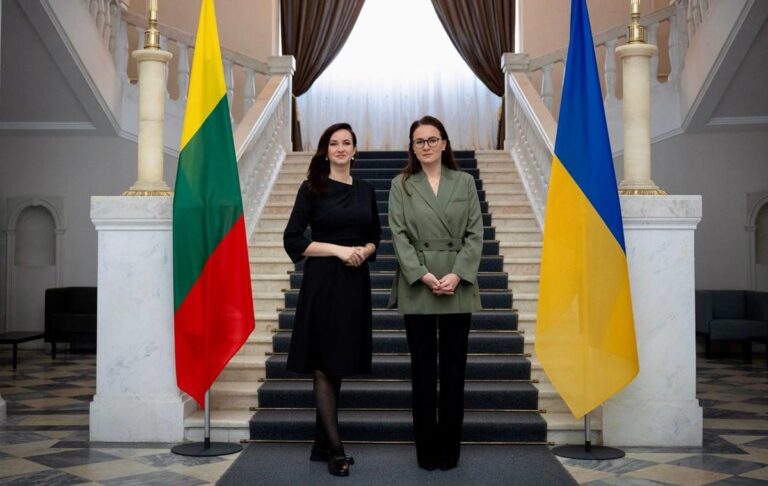 Нова прем’єрка Литви прибула з першим візитом до Києва