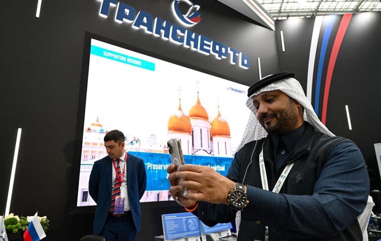 Росія збільшила поставки нафти до максимуму за 2,5 років