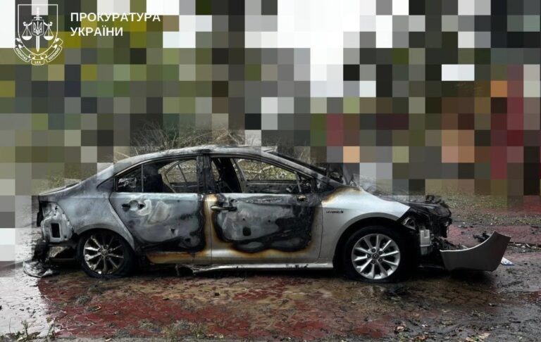 Росіяни атакували авто в Херсоні, поранено дітей