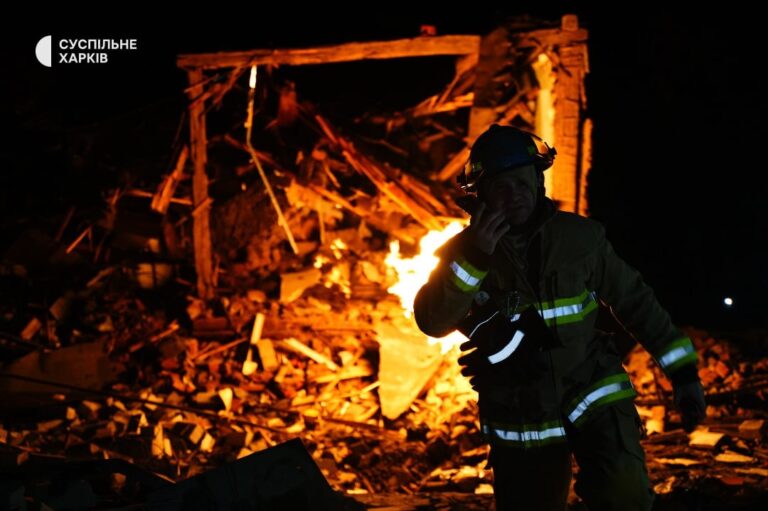 Руйнування і пожежі: у Харкові чотири влучання