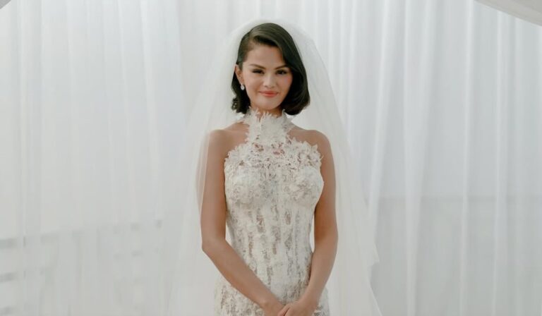 Селена Гомес поділилася фото з таємного весілля