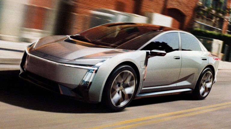 Toyota показала нову Corolla