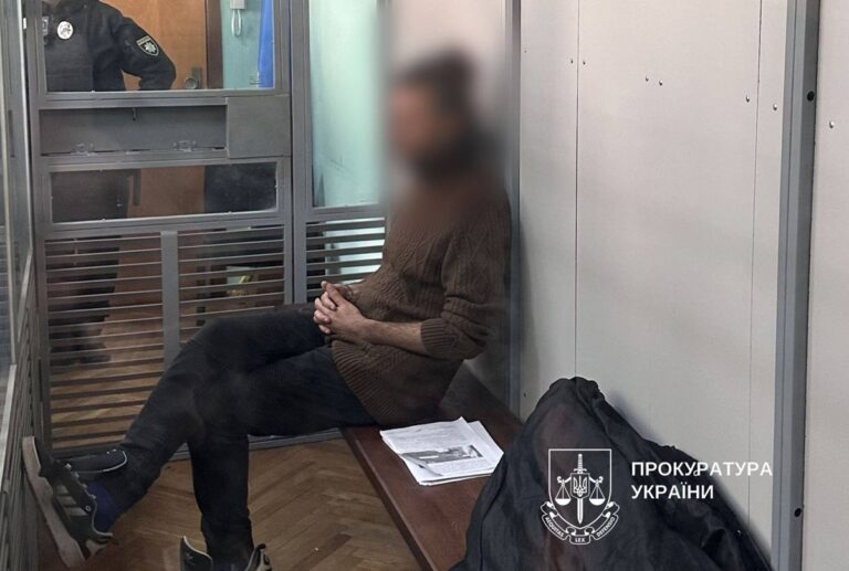 У Києві взяли під варту водія, який побив велосипедиста