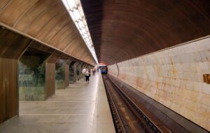 Новини Києва - У Києві зупинилась "зелена" гілка метро