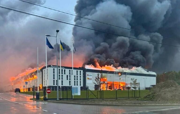 У Львові горить індустріальний парк