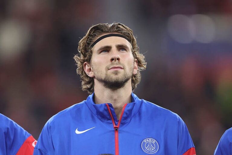 Український захисник Ілля Забарний у матчі з Брестом у ПСЖ з перших хвилин