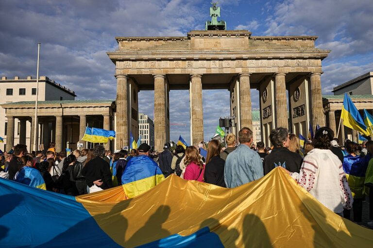 Виїзд 18-22-річних: у Німеччині вдесятеро побільшало українців