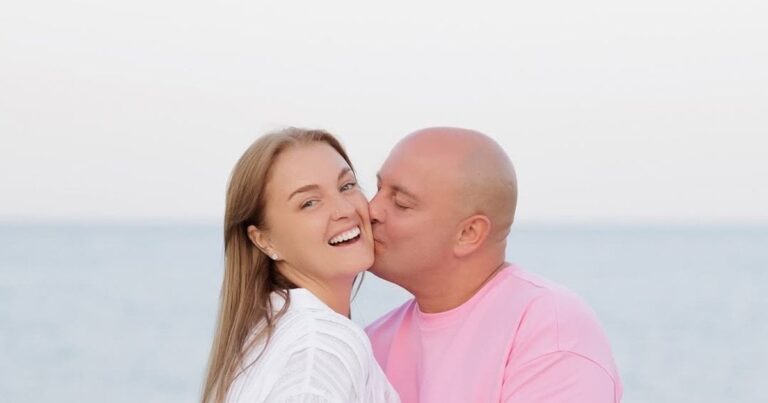 Юрій Ткач відповів на чутки про вагітність дружини