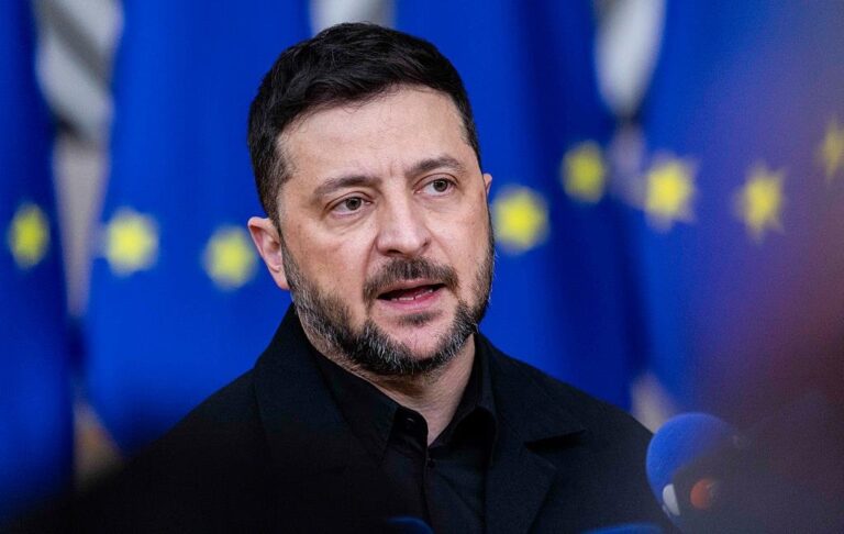 Зеленський заперечив чутки про удари ракетами США