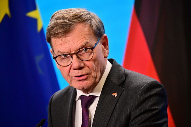 ФРН продовжить допомогу Україну, наполягаючи на розслідуванні корупції