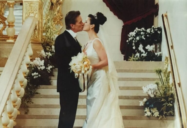 Майкл Дуглас і Кетрін Зета-Джонс відсвяткували 25 років шлюбу