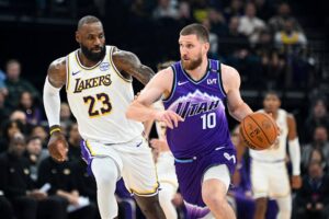 Новини спорту - Михайлюк видав свій найкращий матч сезону в грі з Лейкерс